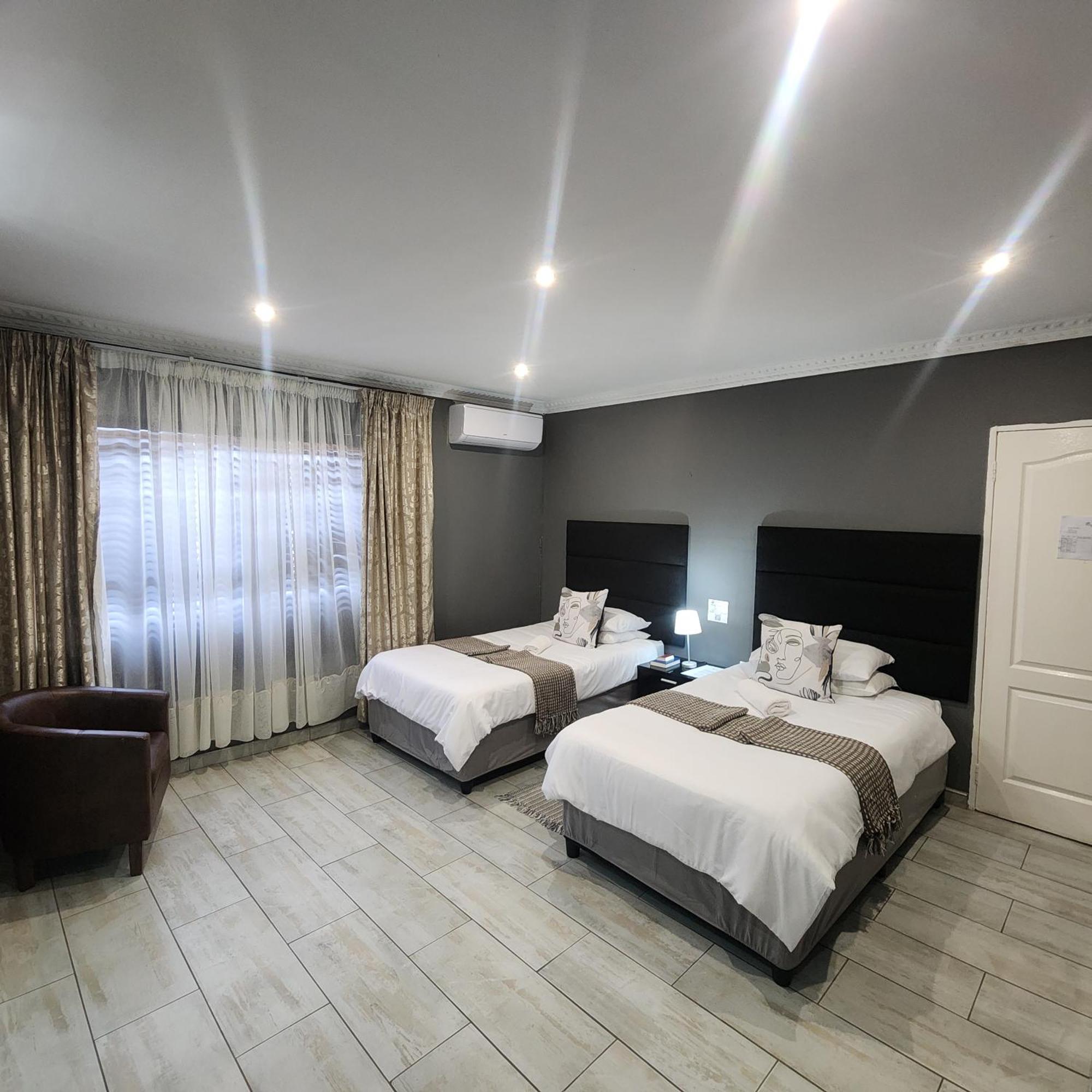 Sleep In Beauty Guesthouse Newcastle Esterno foto